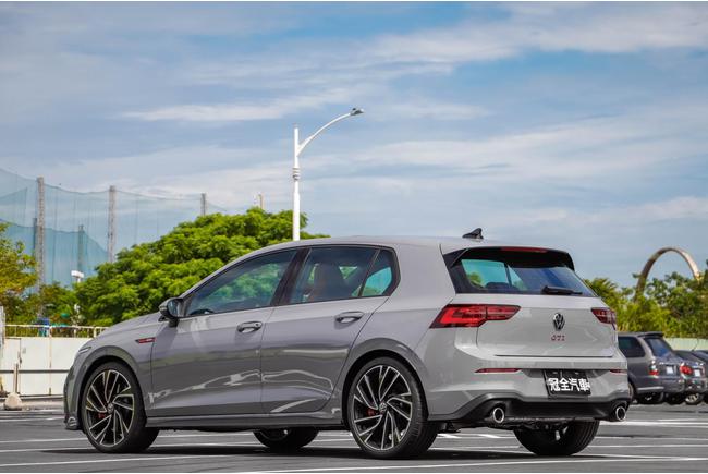 Volkswagen Golf Gti 熱血魅力限定版 Mk8 21 中古車 二手車 180萬 冠全汽車旗艦店abc好車網