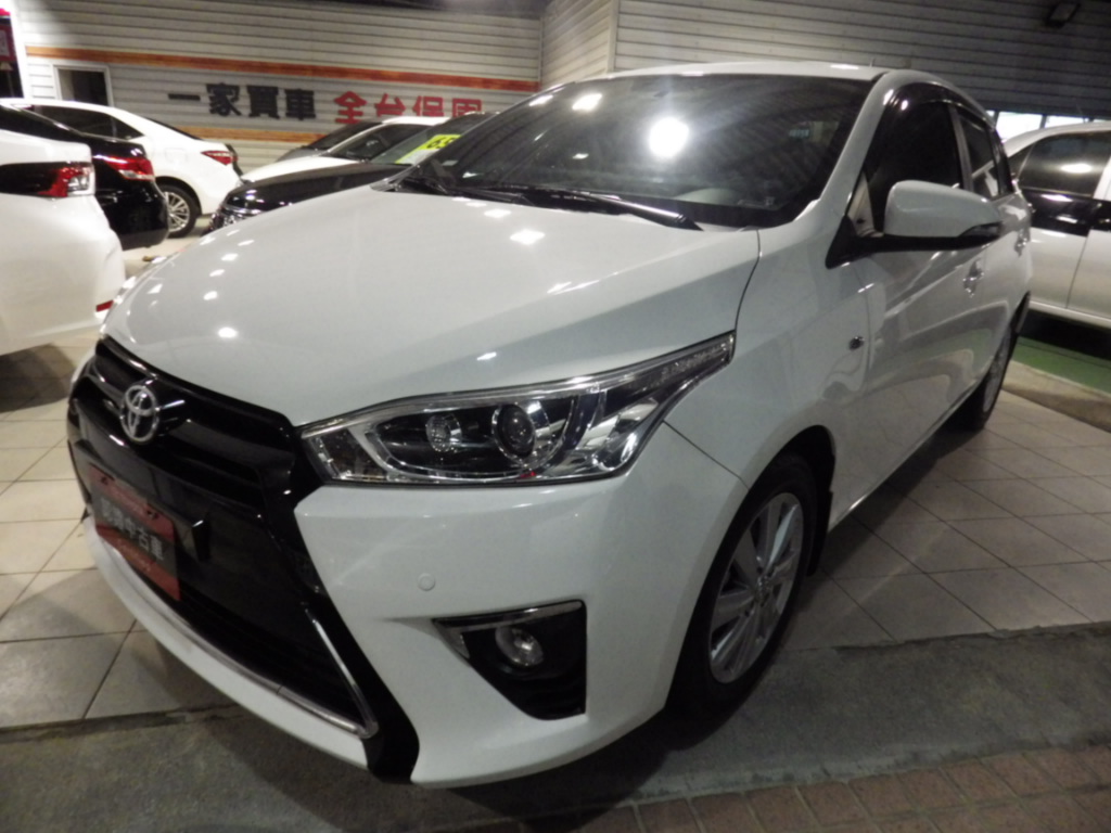 Toyota Yaris 1 5 E 2代 16 中古車 二手車 44 8萬 Toyota國都松江所abc好車網