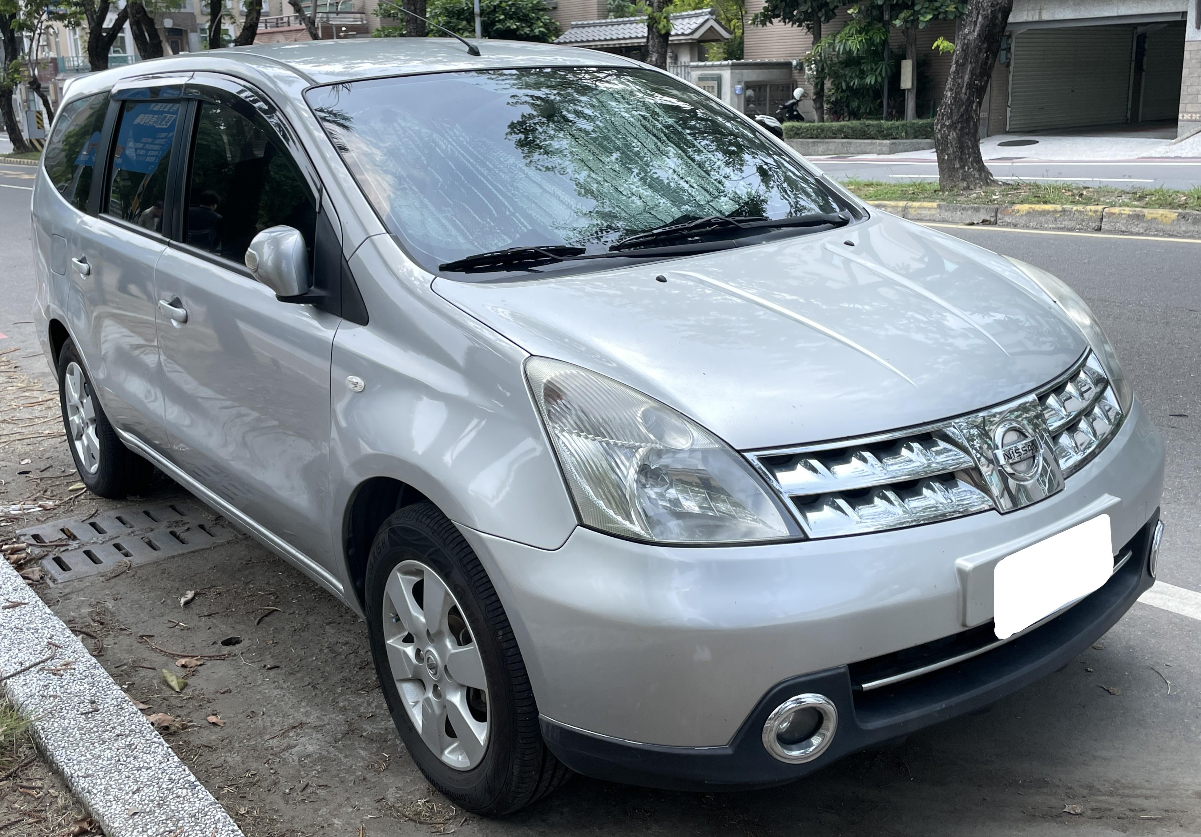 Nissan Grand Livina 1.8 B 2013年中古車(二手車) 12萬- abc好車網
