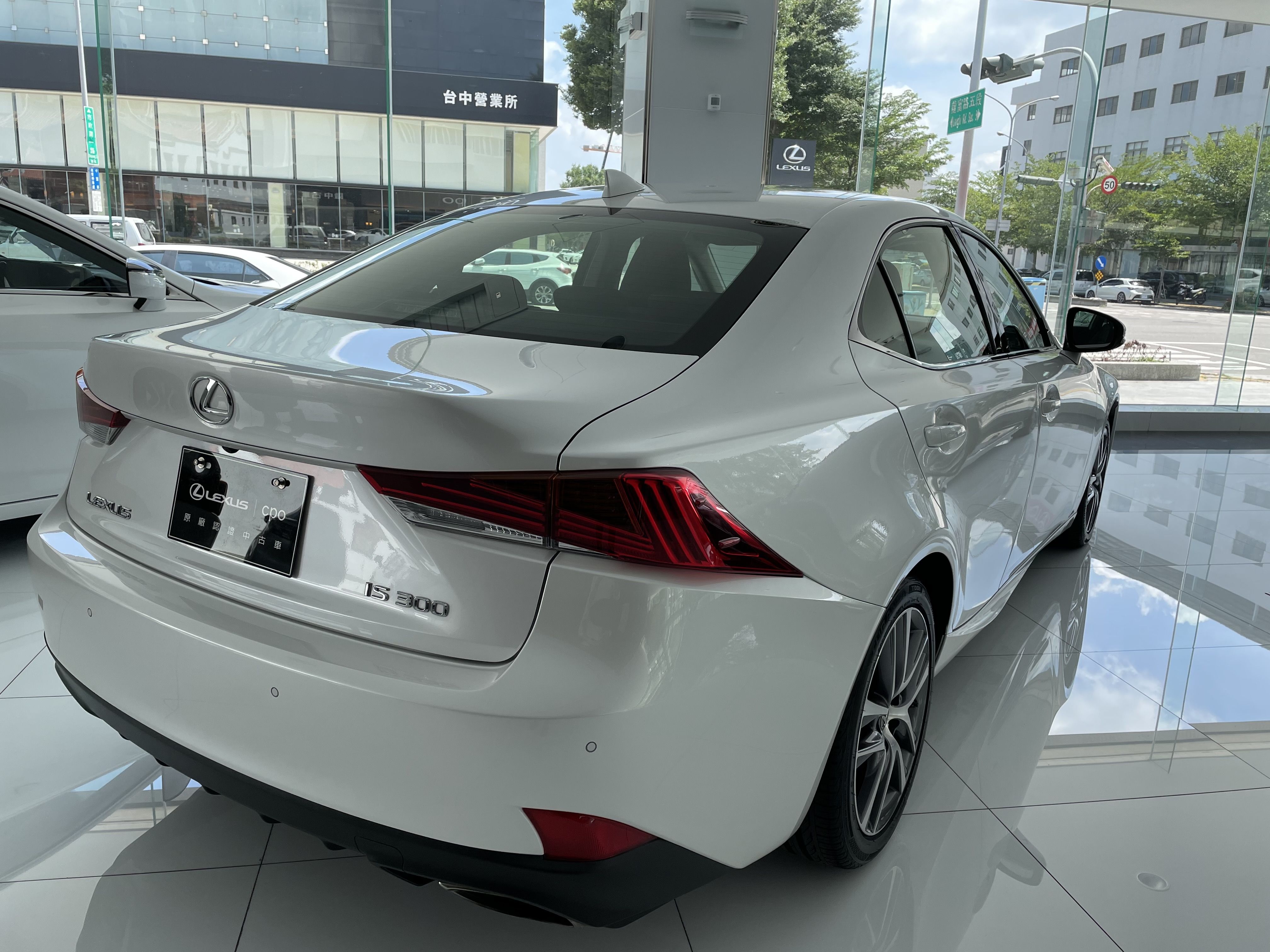 Lexus Is300 豪華版 3代 19 中古車 二手車 132 8萬 Lexus Cpo 台中營業所abc好車網