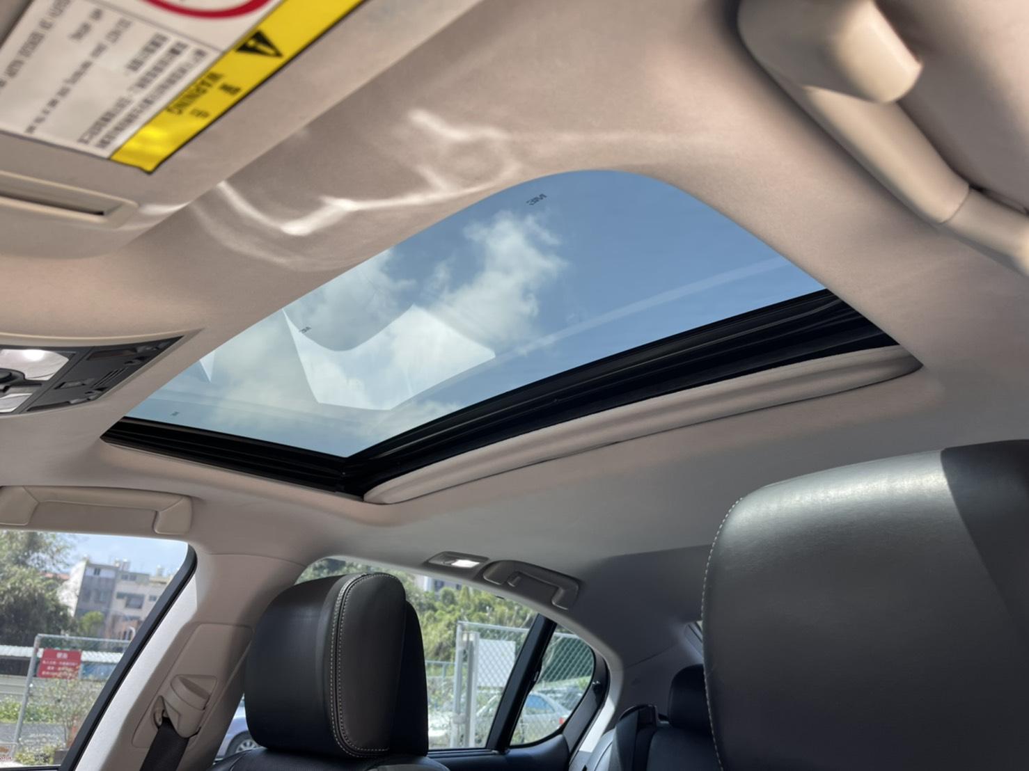 Lexus Gs450h 頂級版 4代 12 中古車 二手車 69 9萬 車冠汽車網友推薦前十大車商abc好車網