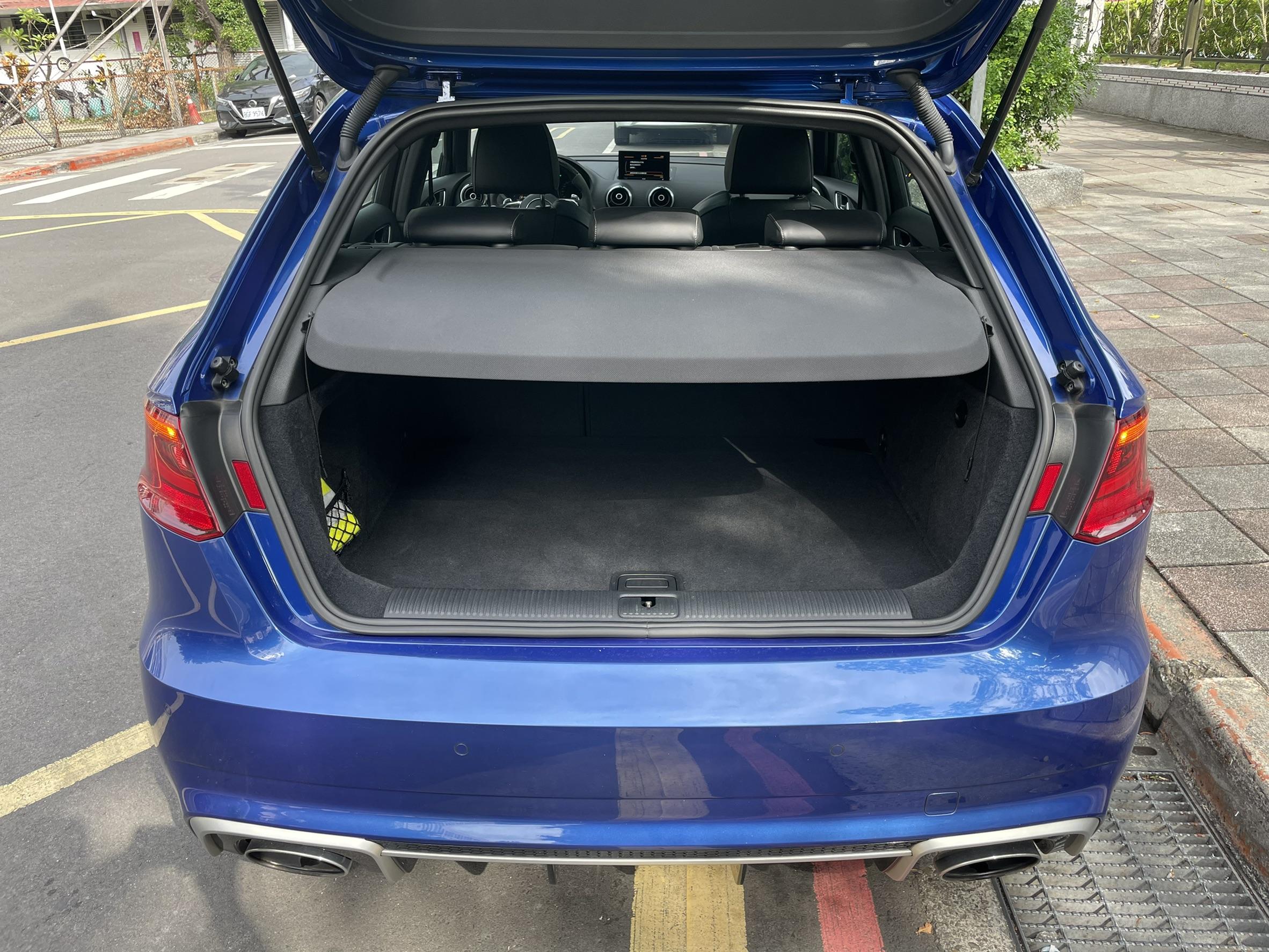 Audi Rs3 Sportback Mk3 15 中古車 二手車 179萬 美成國際車業abc好車網