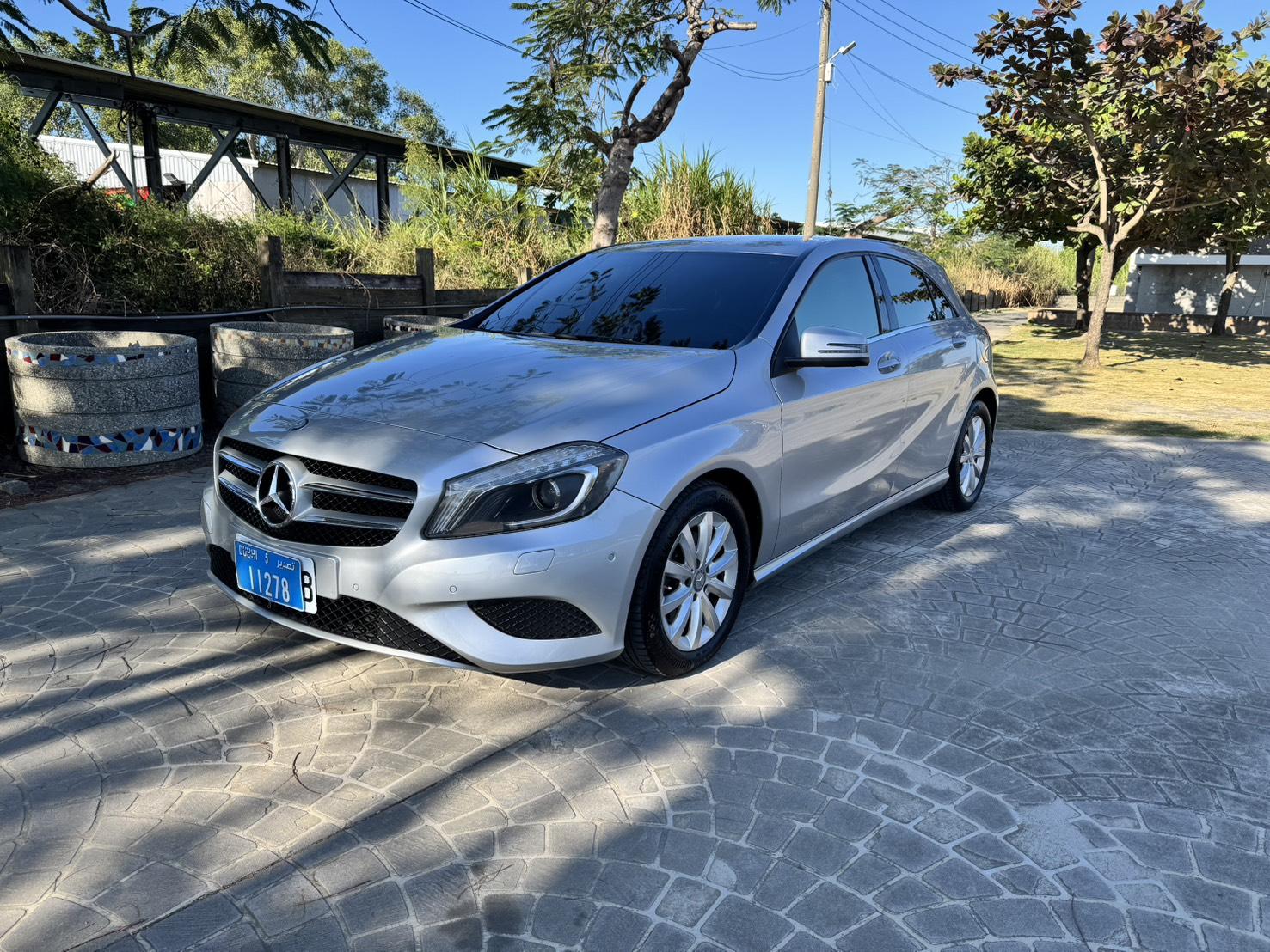 m-benz-a-class-a180-style-blueefficiency-2012-29-8