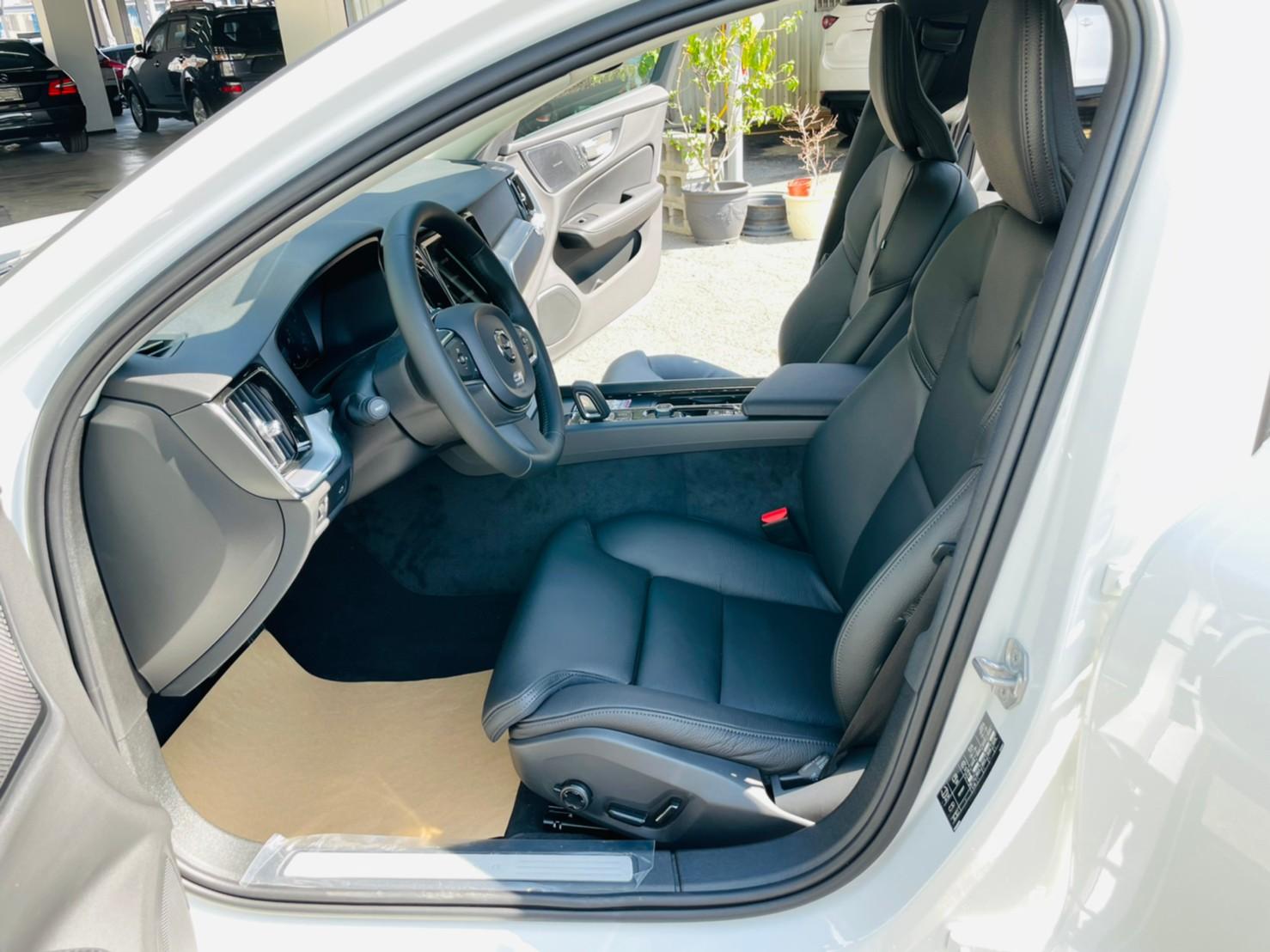 Volvo S60 B4 Momentum 3代 中古車 二手車 159 8萬 隆展汽車abc好車網