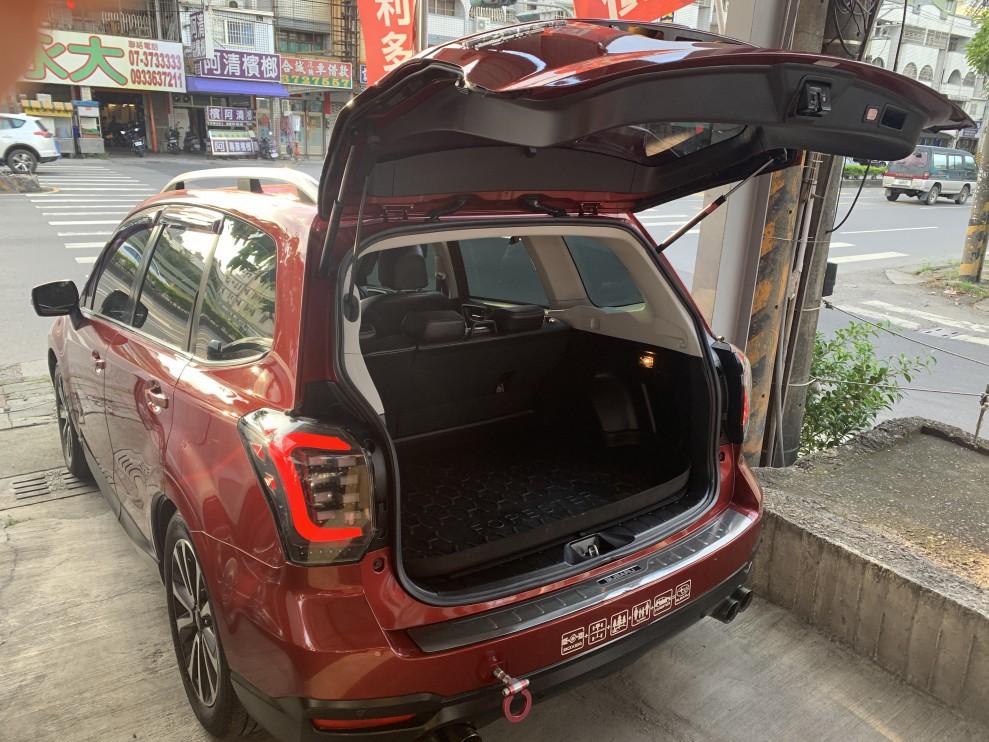 Subaru Forester 2 0 Xt 4代 17 中古車 二手車 80 8萬 佑冠汽車abc好車網