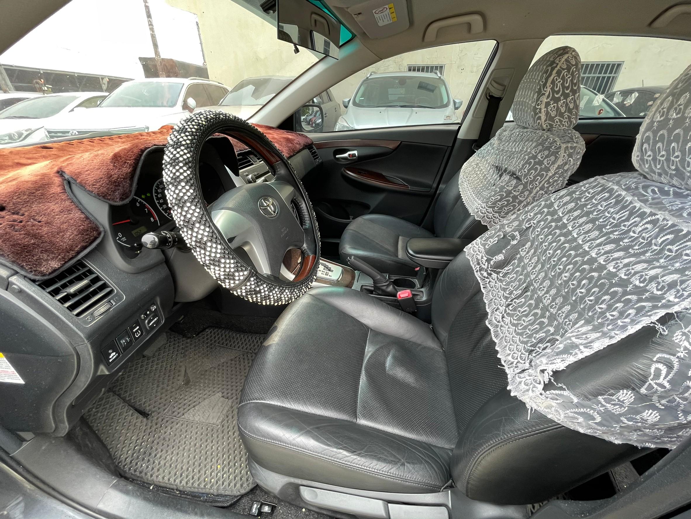 Toyota Corolla Altis 1 8 E 10代cvt 11 中古車 二手車 27 8萬 實車實價車神汽車abc好車網