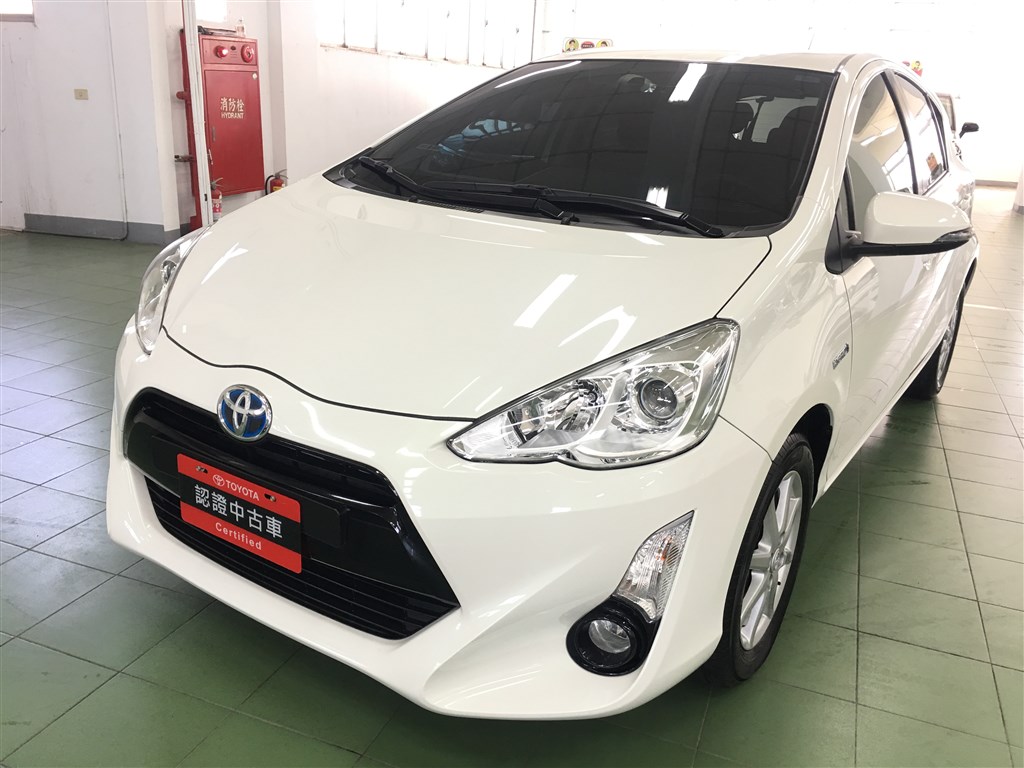 Toyota Prius C 1 5 16 中古車 二手車 58 8萬 Toyota和航新竹所abc好車網