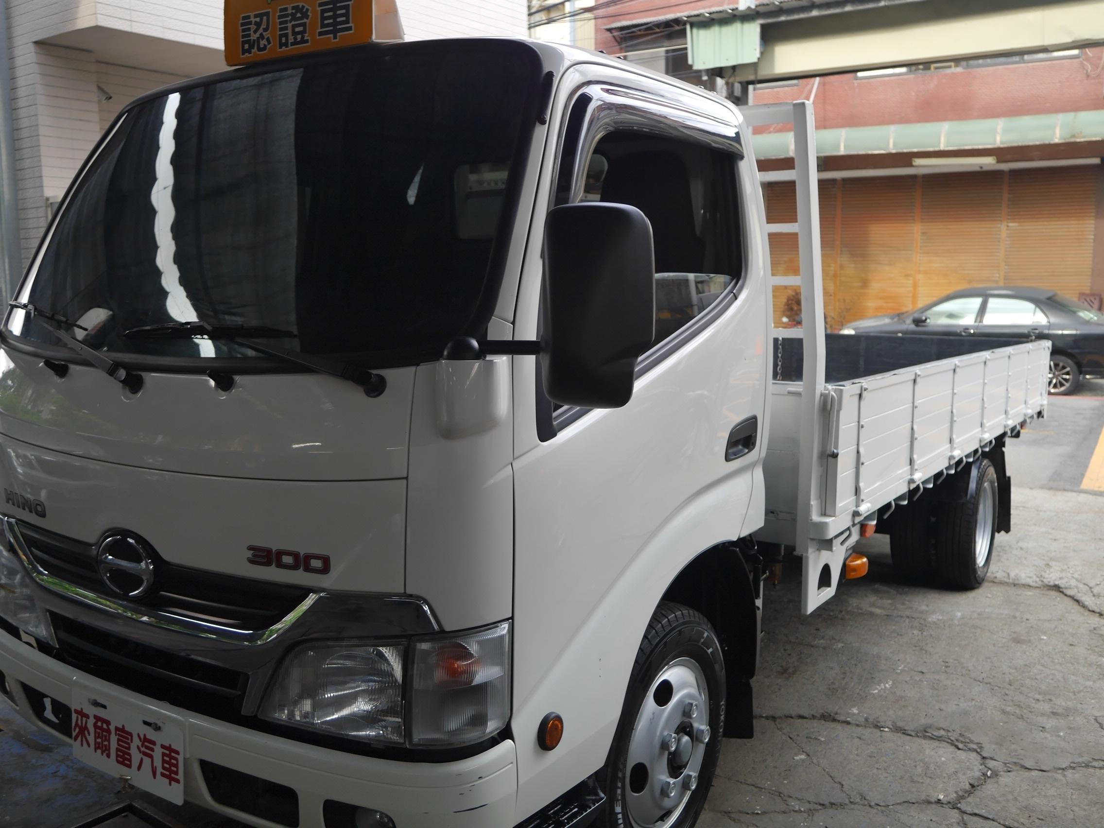Hino 300 4 0 19 中古車 二手車 119 9萬 來爾富中古車商行abc好車網