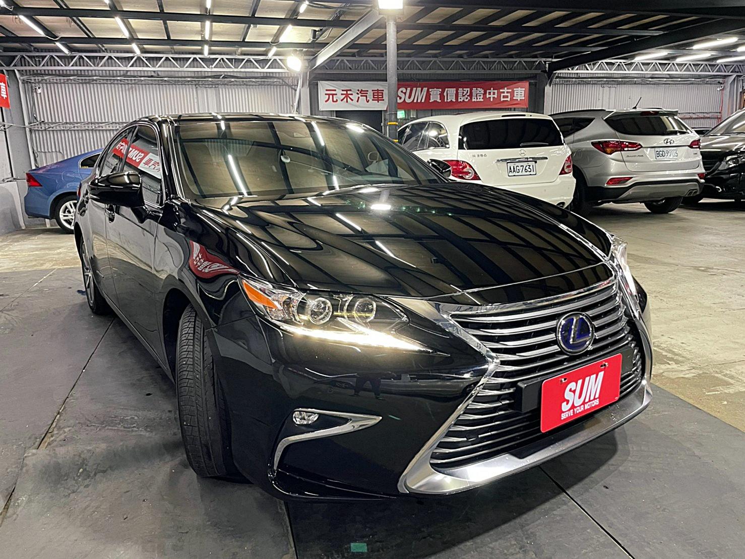 Lexus Es300h 旗艦版 6代 17 中古車 二手車 113 8萬 法如的sum元禾認證中古車abc好車網 Lexus Es300h 旗艦版 6代 17 中古車 二手車 113 8萬 法如的sum元禾認證中古車abc好車網