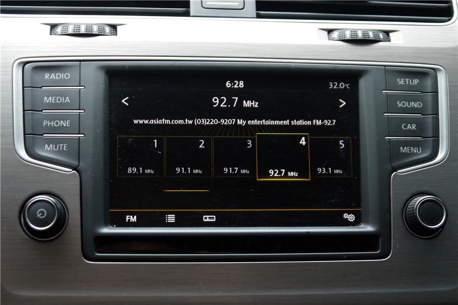 Volkswagen Golf 17 中古車 二手車 60萬 群馬汽車有限公司abc好車網