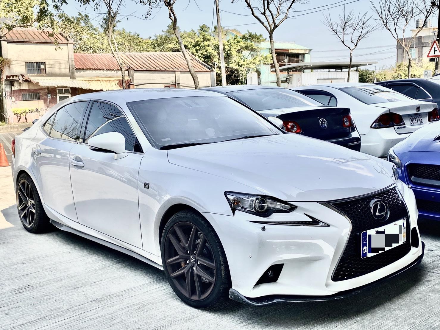 Lexus Is0t F Sport Navi版 3代 17 中古車 二手車 90 8萬 阿文の圓夢車坊abc好車網