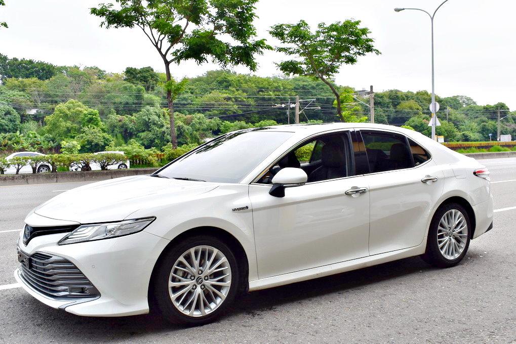Toyota Camry Hybrid 旗艦 8代 19 中古車 二手車 103 8萬 皇家汽車商行abc好車網