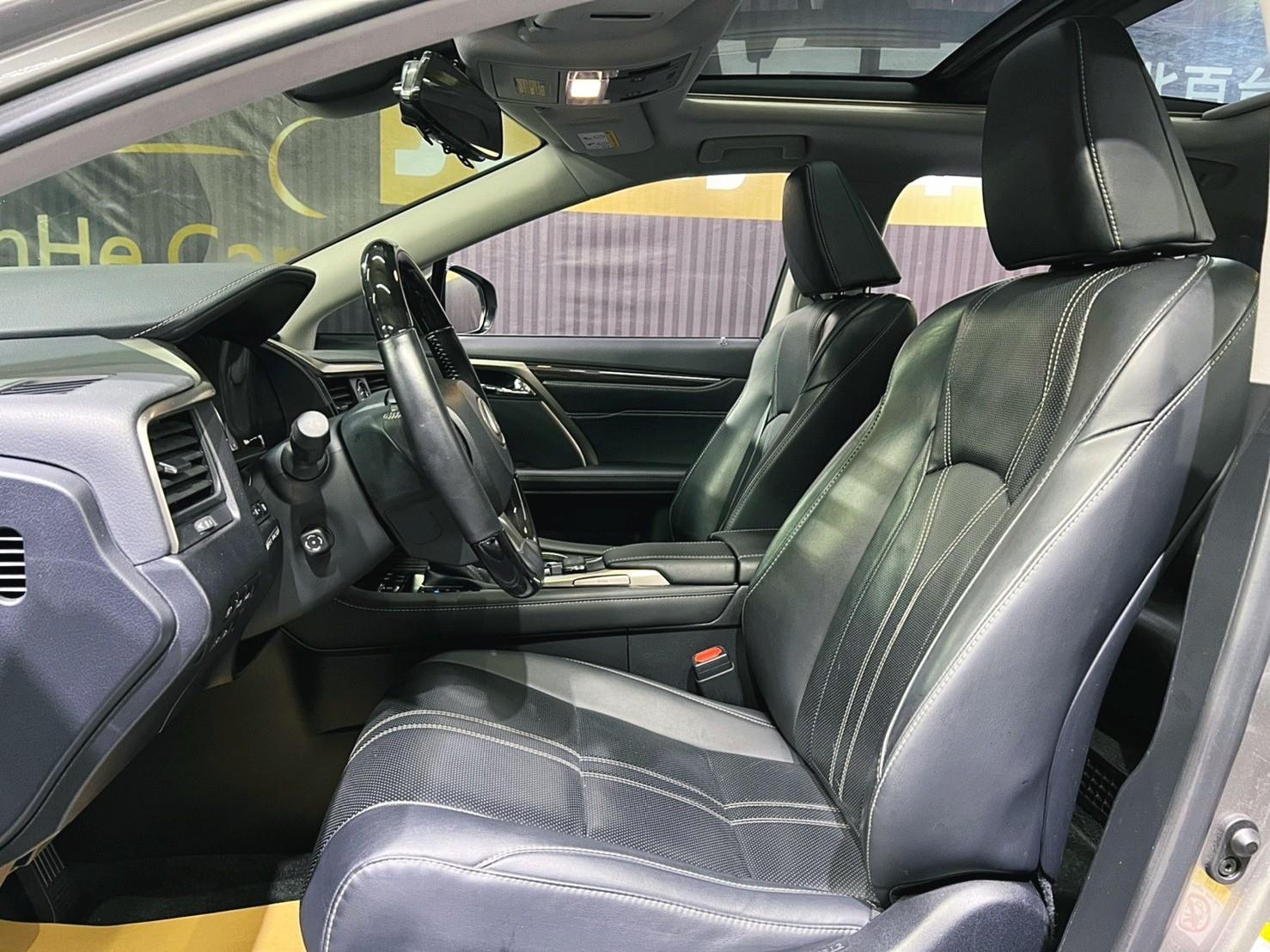 Lexus Rx450h 旗艦版 4代 19 中古車 二手車 158 8萬 元禾國際 威廉認證車庫abc好車網 Lexus Rx450h 旗艦版 4代 19 中古車 二手車 158 8萬 元禾國際 威廉認證車庫abc好車網