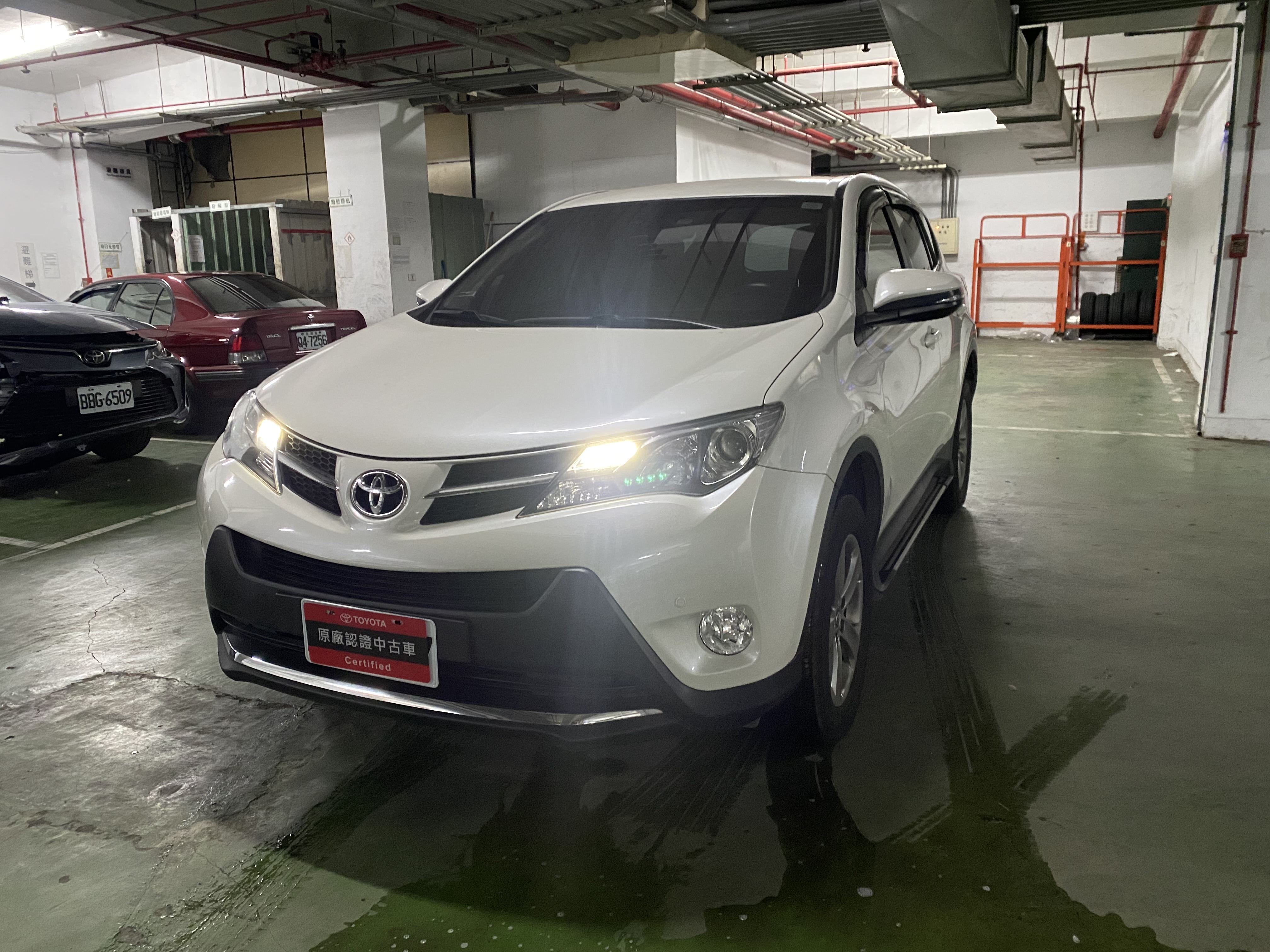 Toyota Rav4 2 0 E 4代 15 中古車 二手車 59 8萬 Toyota北都安坑所abc好車網