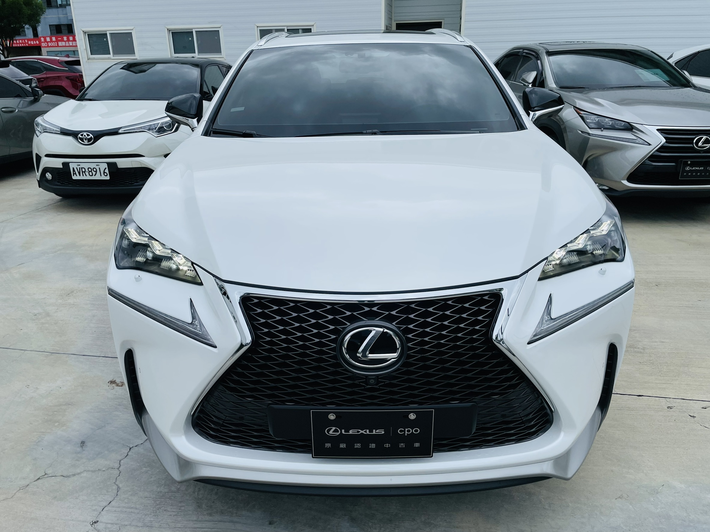 Lexus Nx0t 豪華版15 中古車 二手車 141萬 Lexus Cpo 高雄營業所abc好車網