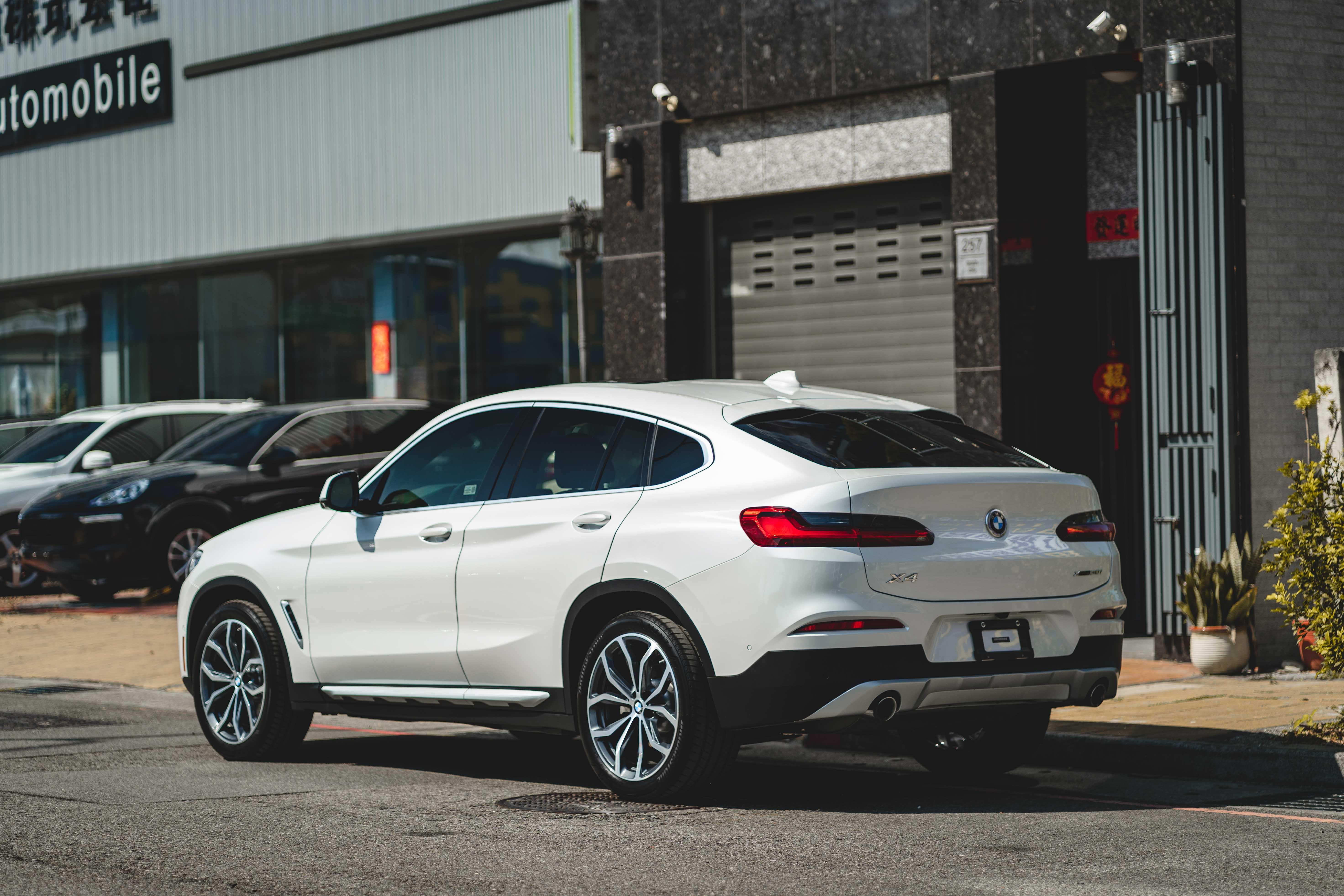 Bmw X4 Xdrive30i 運動版 G02 19 中古車 二手車 8萬 豐一國際車業有限公司abc好車網