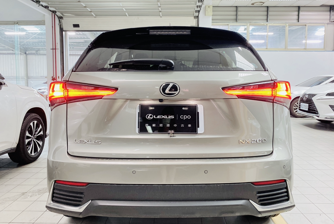 Lexus Nx0 菁英版 1代 21 中古車 二手車 149 8萬 Lexus Cpo 南港營業所abc好車網