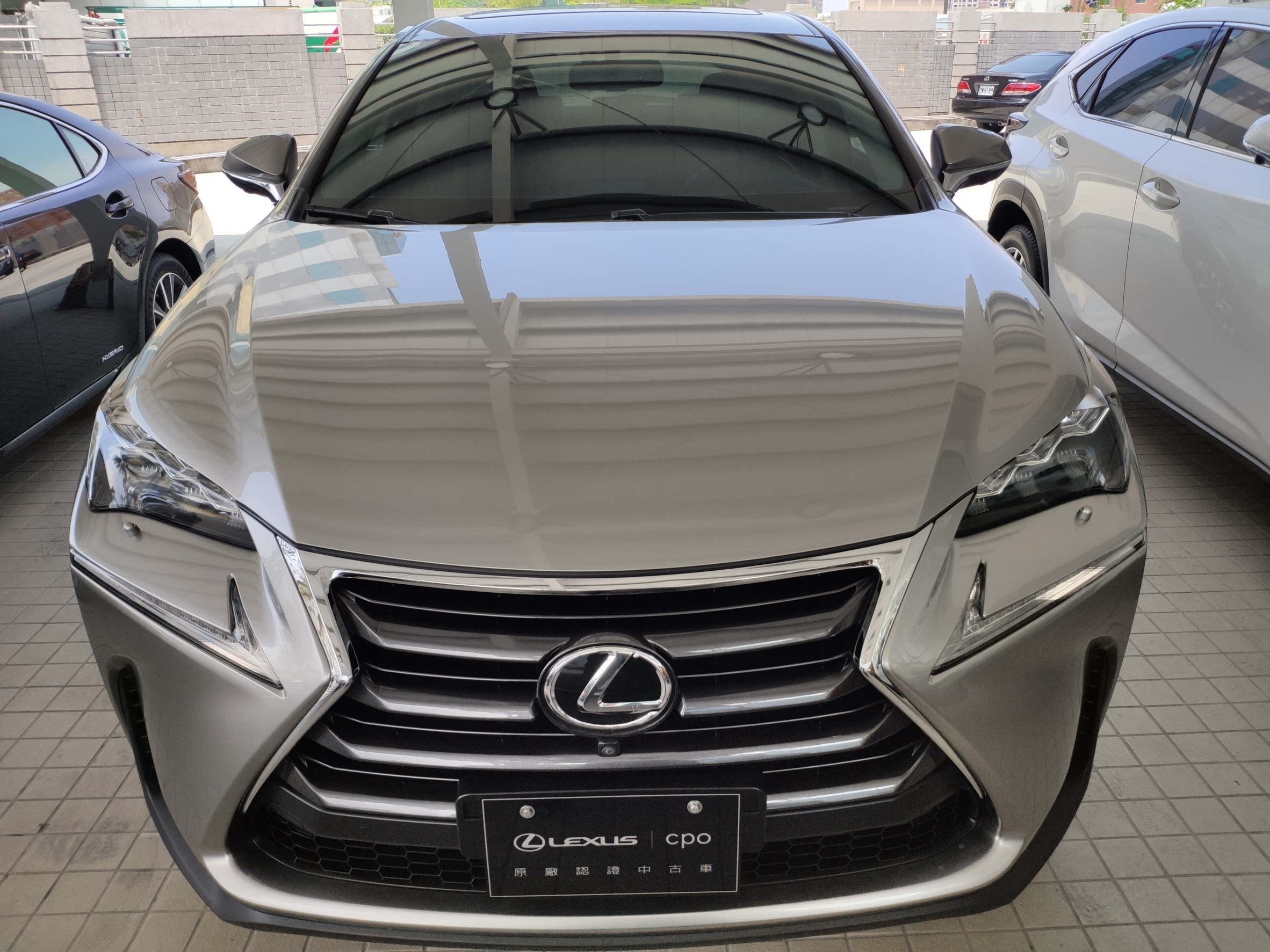Lexus Nx0t 豪華版17 中古車 二手車 141萬 Lexus Cpo 高雄營業所abc好車網