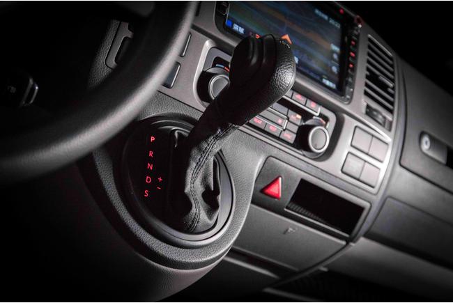 Volkswagen T5 Caravelle 2 0 Tdi Swb 尊榮版14 中古車 二手車 85 8萬 銳駿車業abc好車網