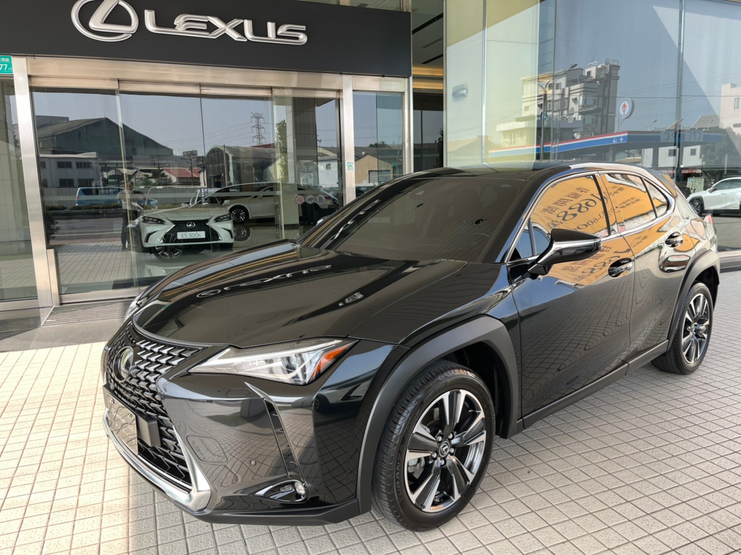 Lexus UX 200菁英版2021年中古車(二手車) 112.8萬- LEXUS CPO/台南營業所- abc好車網