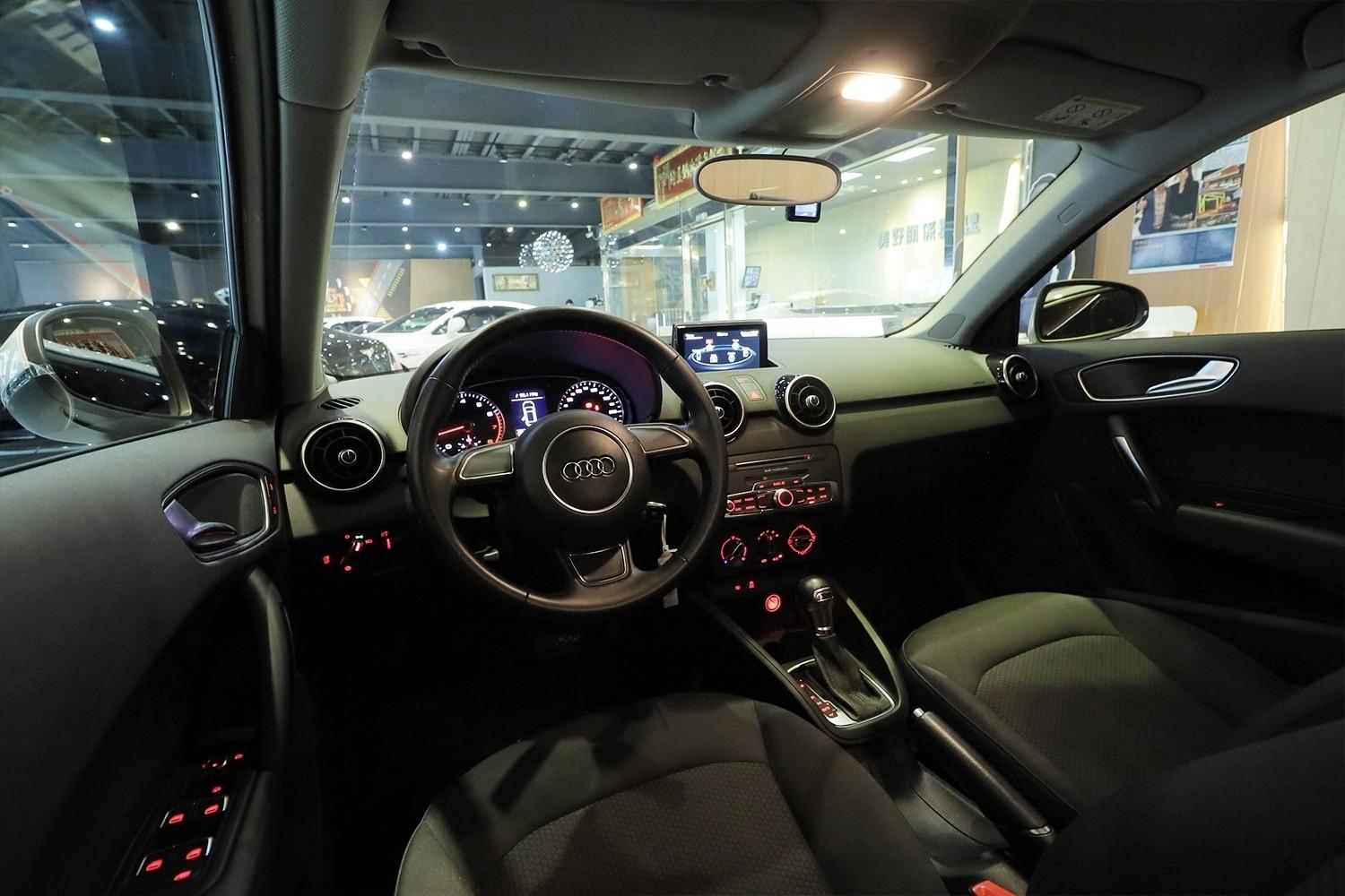 Audi A1 Sportback 25tfsi Mk1 18 中古車 二手車 73 8萬 Abc好車網