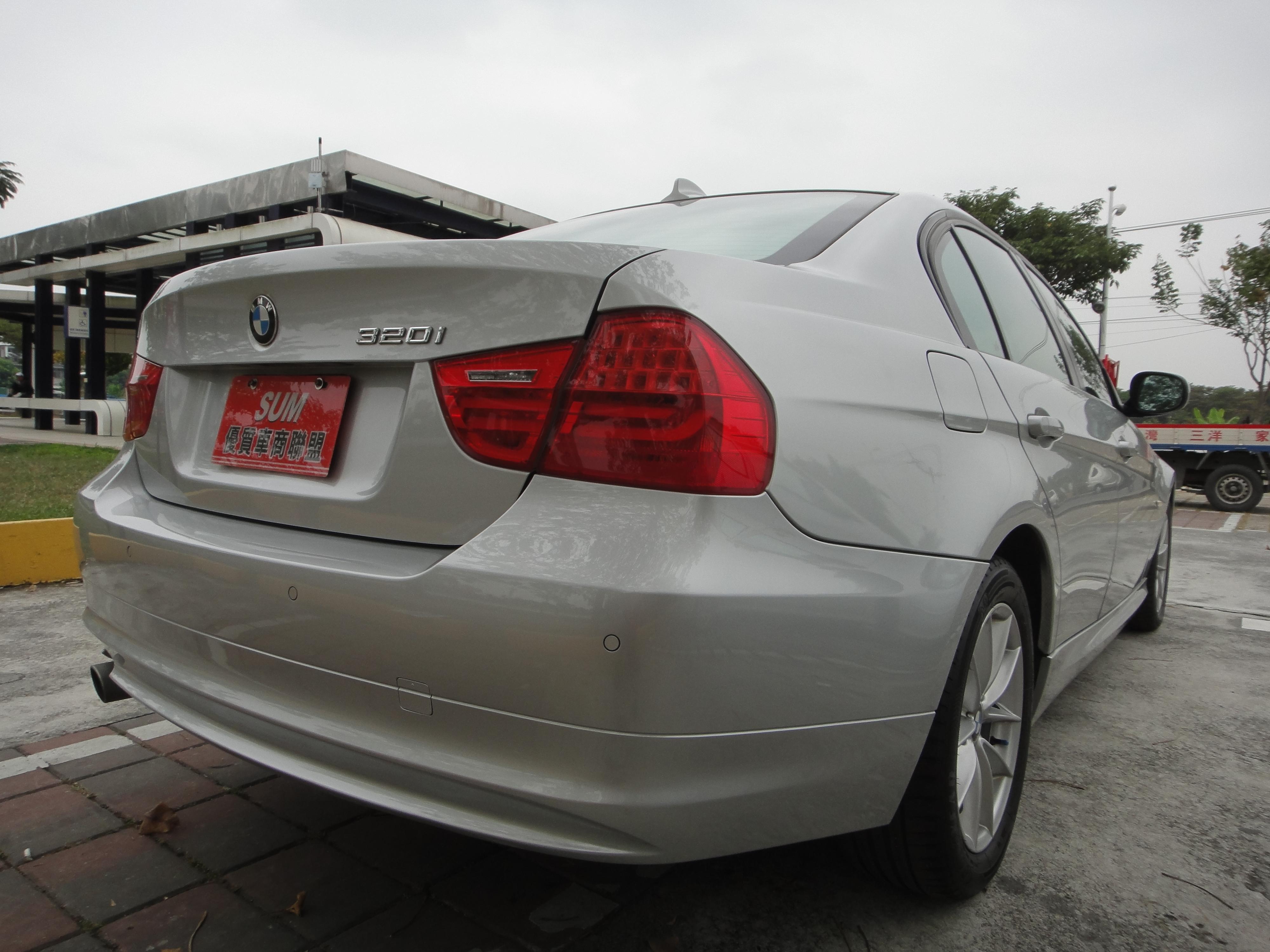 bmw 320i (e90) 2010