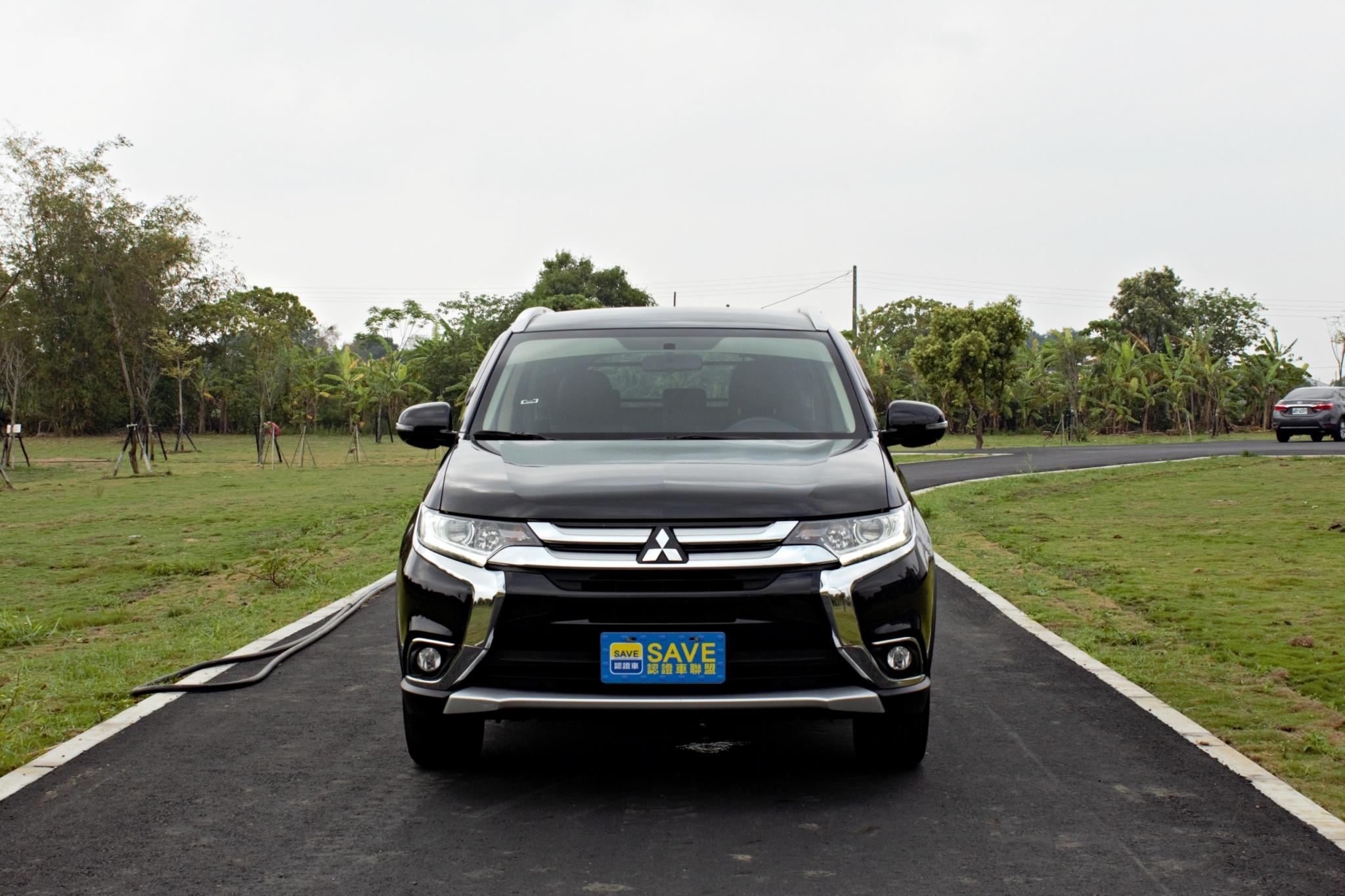 Mitsubishi Outlander 4wd 躍動型 3代 18 中古車 二手車 62 8萬 廣一汽車abc好車網 Mitsubishi Outlander 4wd 躍動型 3代 18 中古車 二手車 62 8萬 廣一汽車abc好車網