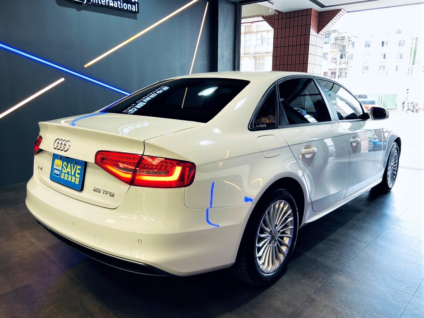 Audi 25tfsi Urban B8 15 中古車 二手車 56 8萬 榮耀國際車業abc好車網
