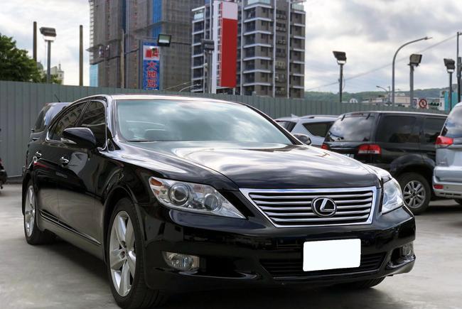 Lexus Ls460l 4代 10 中古車 二手車 25 8萬 上展汽車商行abc好車網