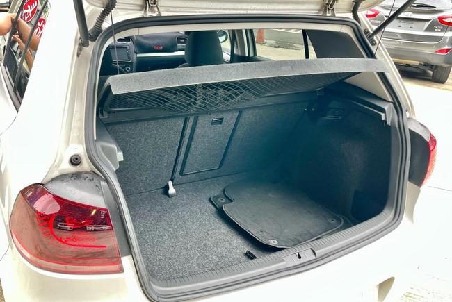 Volkswagen Golf 1 4 Tsi Mk6 09 中古車 二手車 16 8萬 Abc好車網 Volkswagen Golf 1 4 Tsi Mk6 09 中古車 二手車 16 8萬 Abc好車網