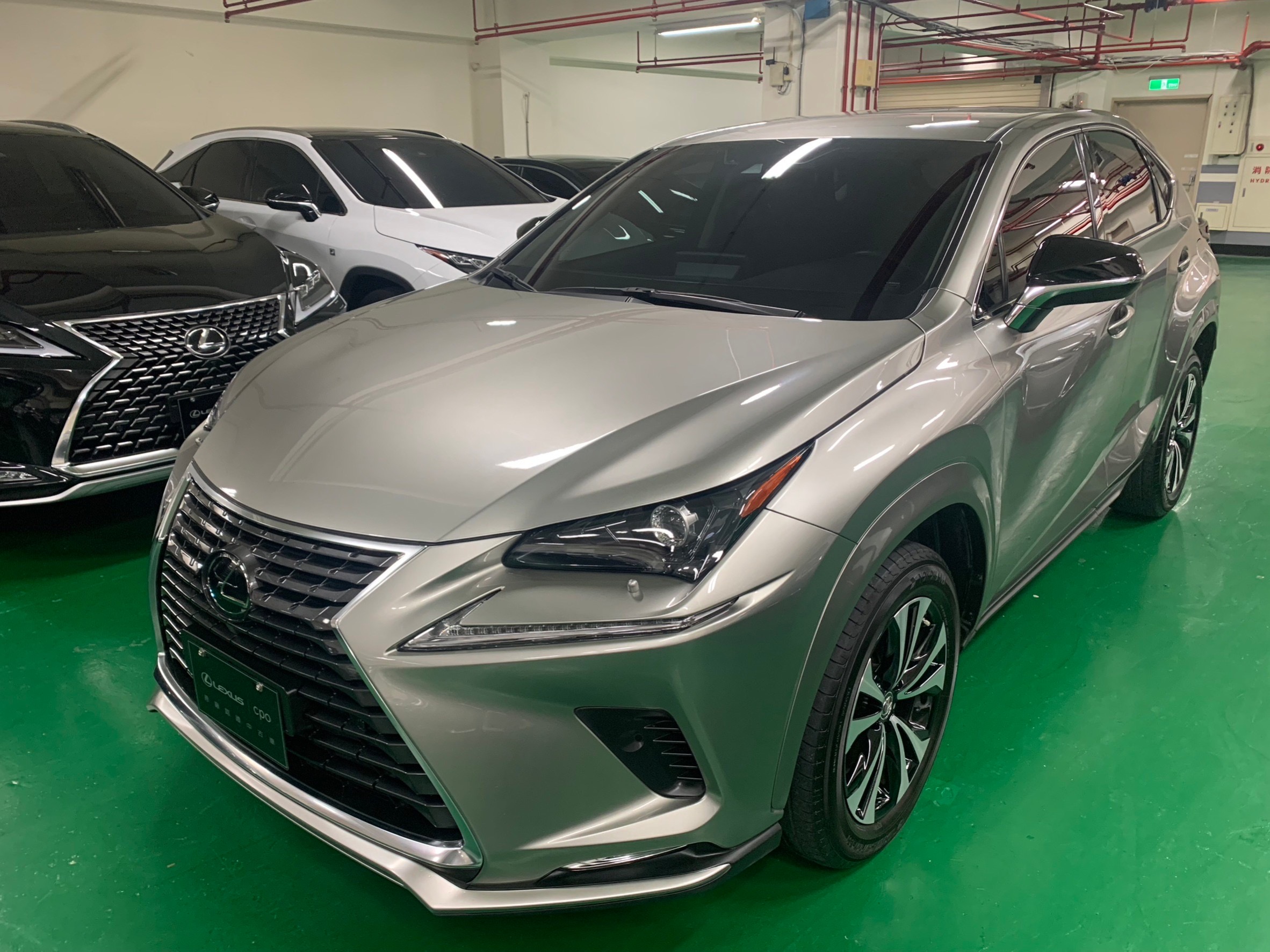 Lexus Nx0 菁英版 1代 21 中古車 二手車 139萬 Lexus Cpo 中和營業所abc好車網