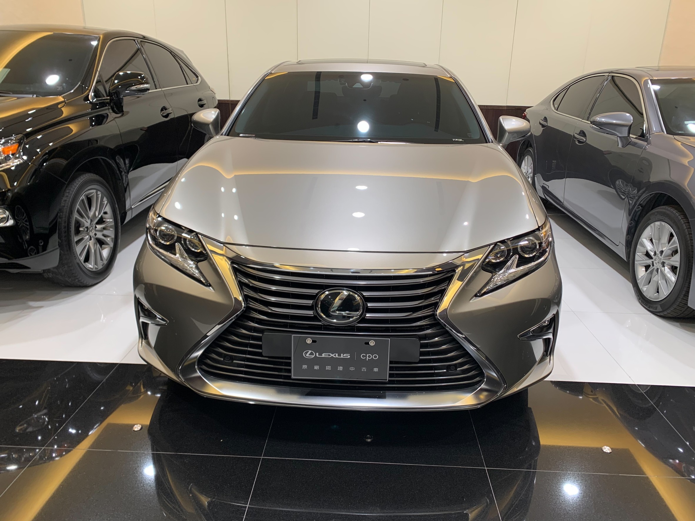 Lexus Es0 豪華版 6代 17 中古車 二手車 109 8萬 Lexus Cpo 士林營業所abc好車網