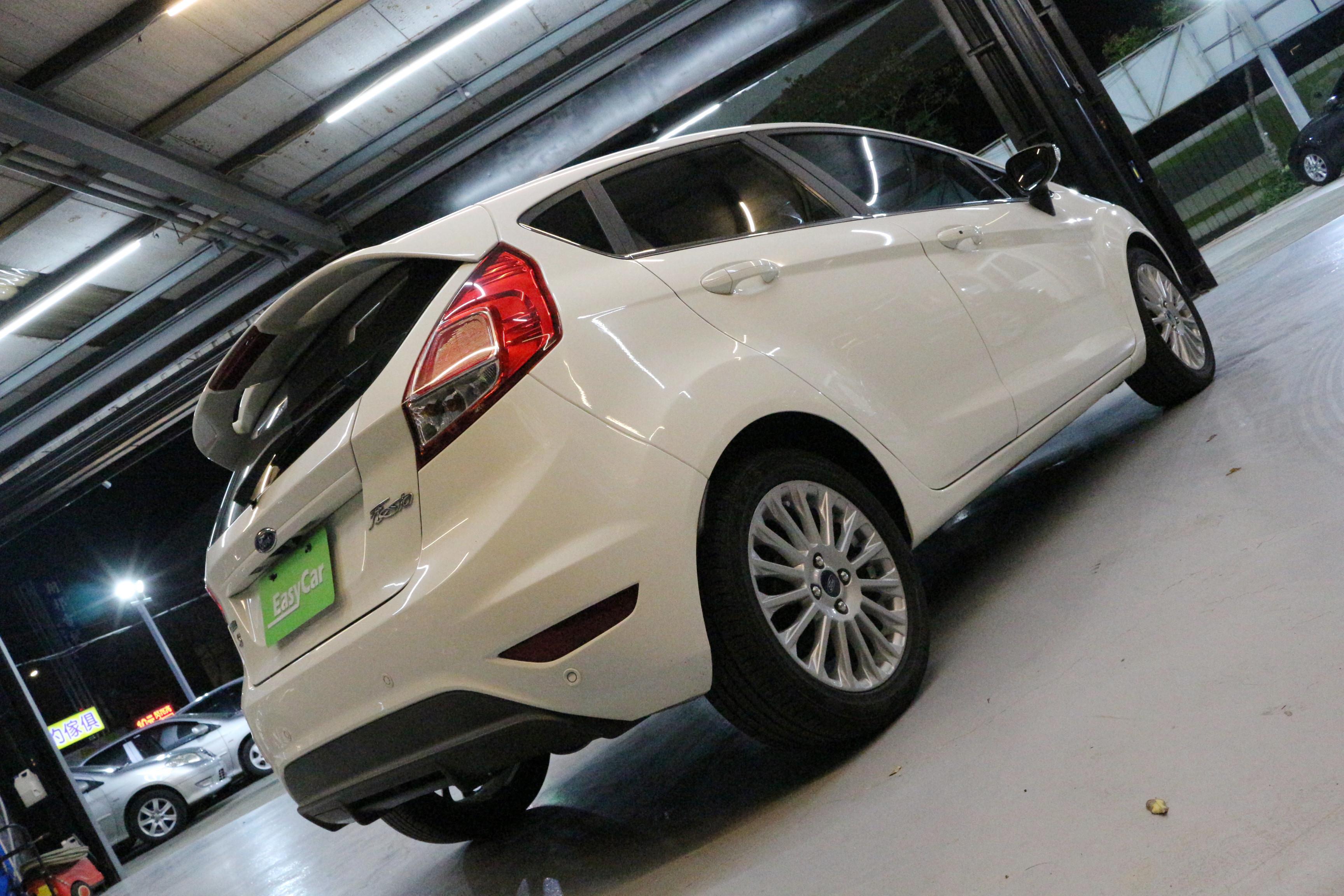 Ford Fiesta 1 0 Ecoboost 運動型 Mk6 15 中古車 二手車 39萬 Abc好車網