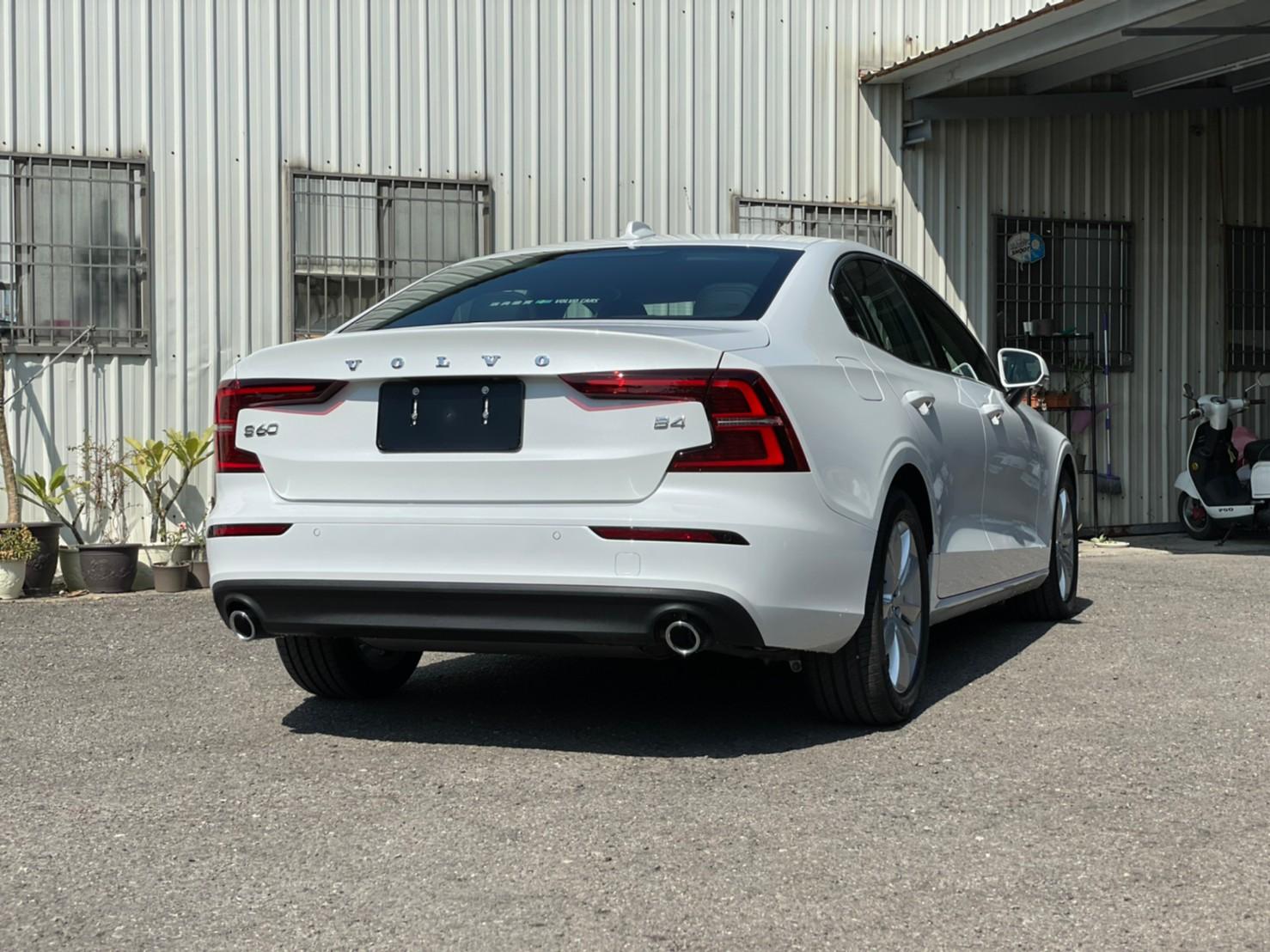 Volvo S60 B4 Momentum 3代 中古車 二手車 159 8萬 隆展汽車abc好車網