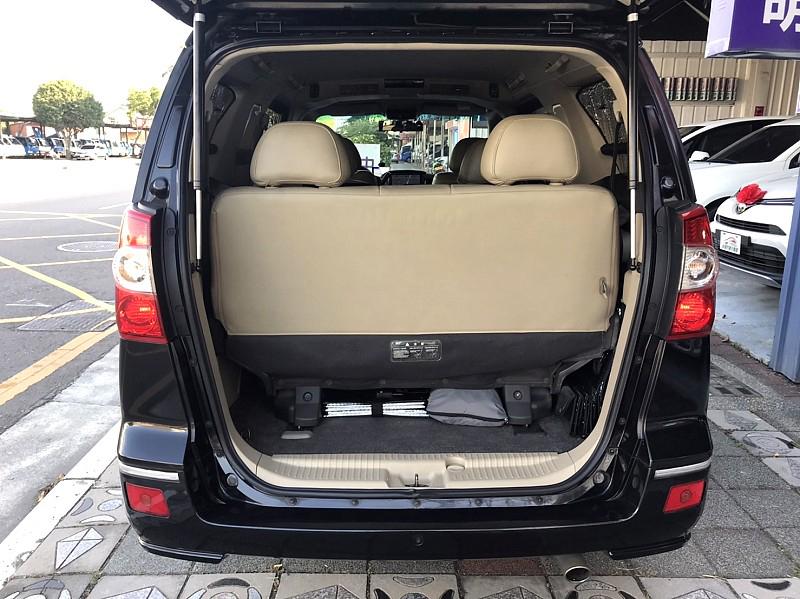 Nissan Serena Q Rv 2 5 旗艦型7人座06 中古車 二手車 21 8萬 全國汽車abc好車網