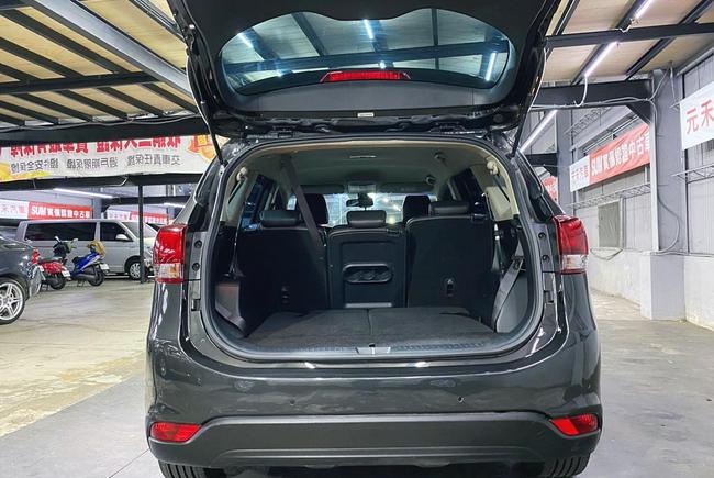 Kia Carens 2 0 旗艦版 七人座客車 18 中古車 二手車 51 8萬 Sum元禾汽車abc好車網