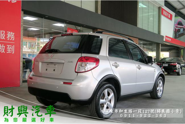 Suzuki Sx4 5d 1 6 06 中古車 二手車 17 5萬 財興汽車abc好車網
