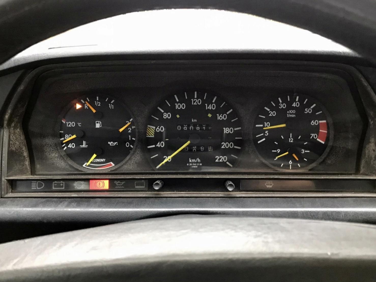 M Benz 190e 2 0 19 中古車 二手車 9 8萬 上億汽車abc好車網