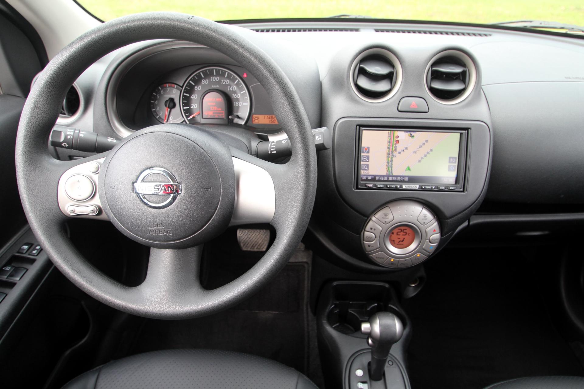 Nissan March 1 5 Sl 12 中古車 二手車 23 8萬 豐隆汽車abc好車網