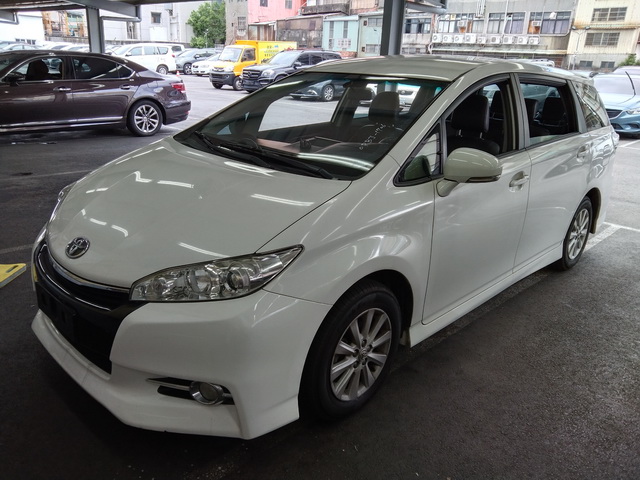 Toyota wish 2016