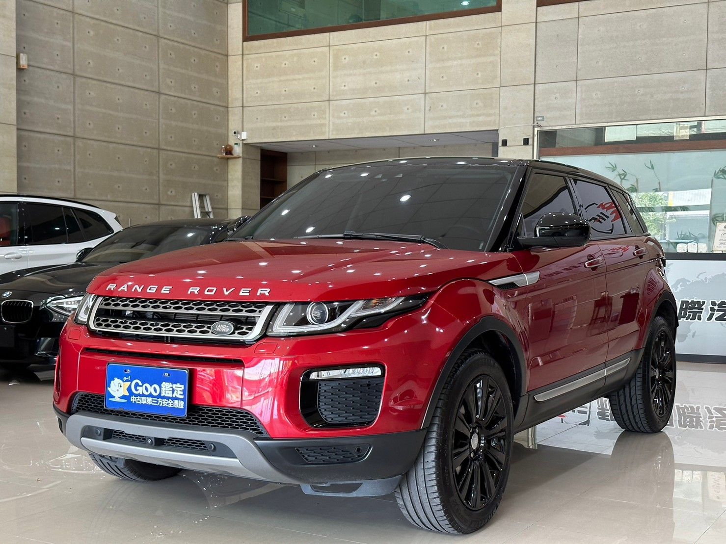 Land Rover Range Rover Evoque Si4 HSE 2018年 中古車(二手車) 158.8萬 和鋒國際汽車
