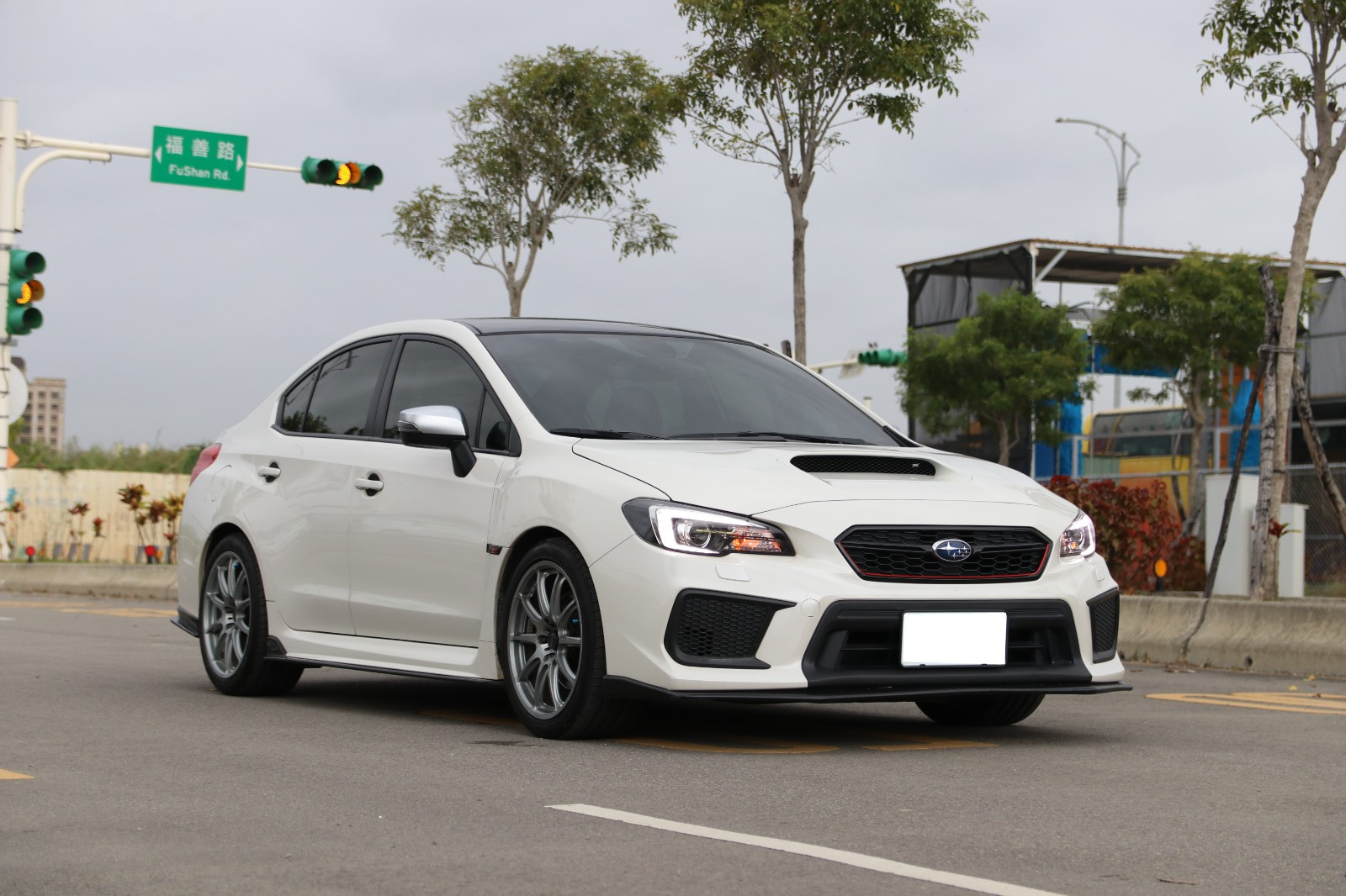 Subaru Wrx 2 0 17 中古車 二手車 99 8萬 上興汽車abc好車網