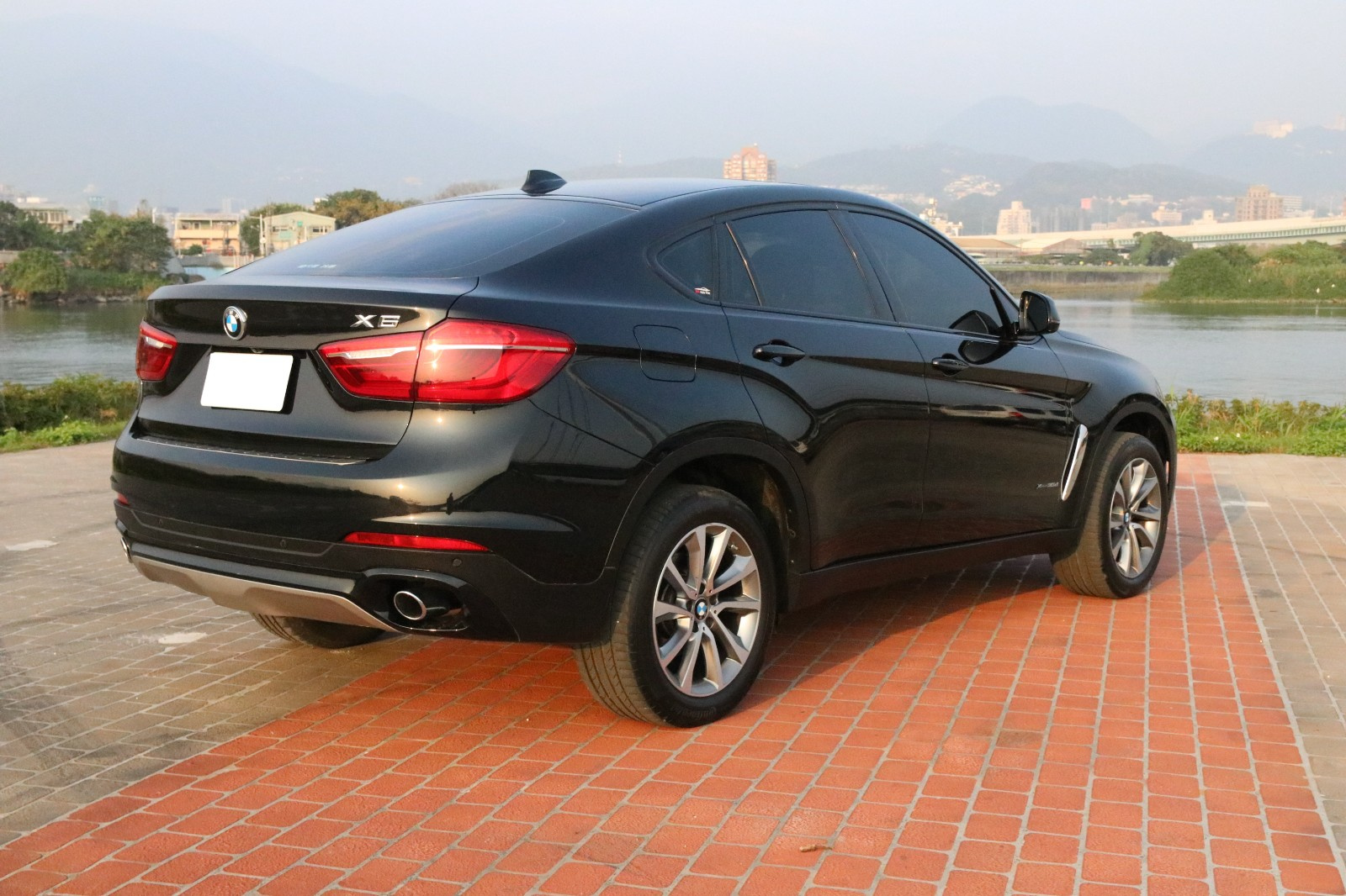 Bmw X6 Xdrive30d F16 16 中古車 二手車 195 8萬 上興汽車abc好車網